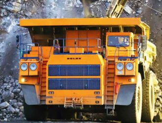 Белаз поставит этой зимой 38 новых 220-тонных самосвалов на Ковдорский ГОК