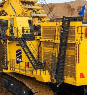 После успешного выхода экскаватора Komatsu PC9000-12 на рынок в Канаде, производитель объявил о выходе на глобальный рынок