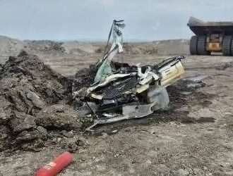 12 июня в Пожарском округе Приморского края на территории угольного разреза самосвал БелАЗ совершил наезд на автомобиль УАЗ Патриот